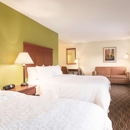Hampton Inn & Suites Greenfield Eksteriør billede