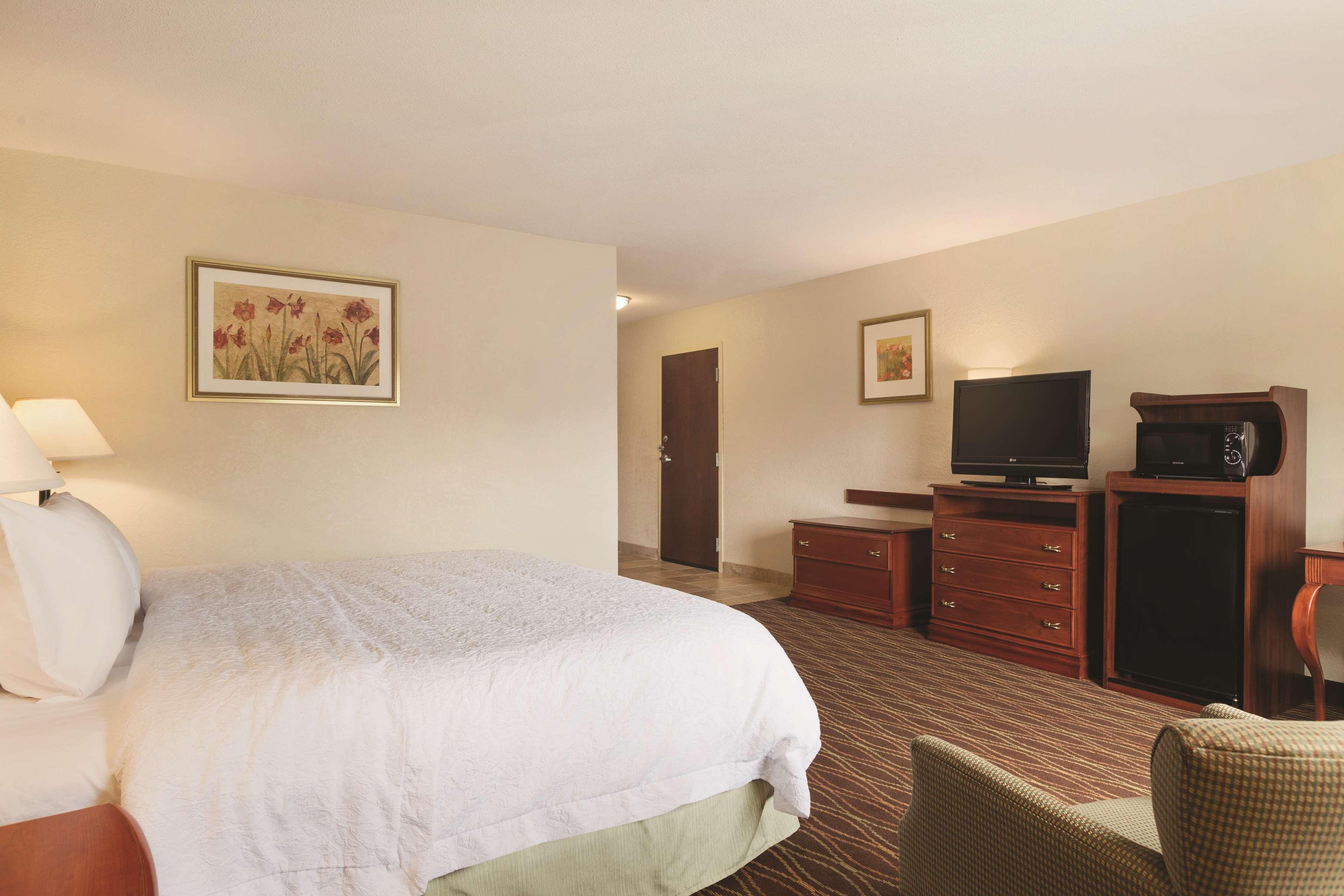 Hampton Inn & Suites Greenfield Eksteriør billede