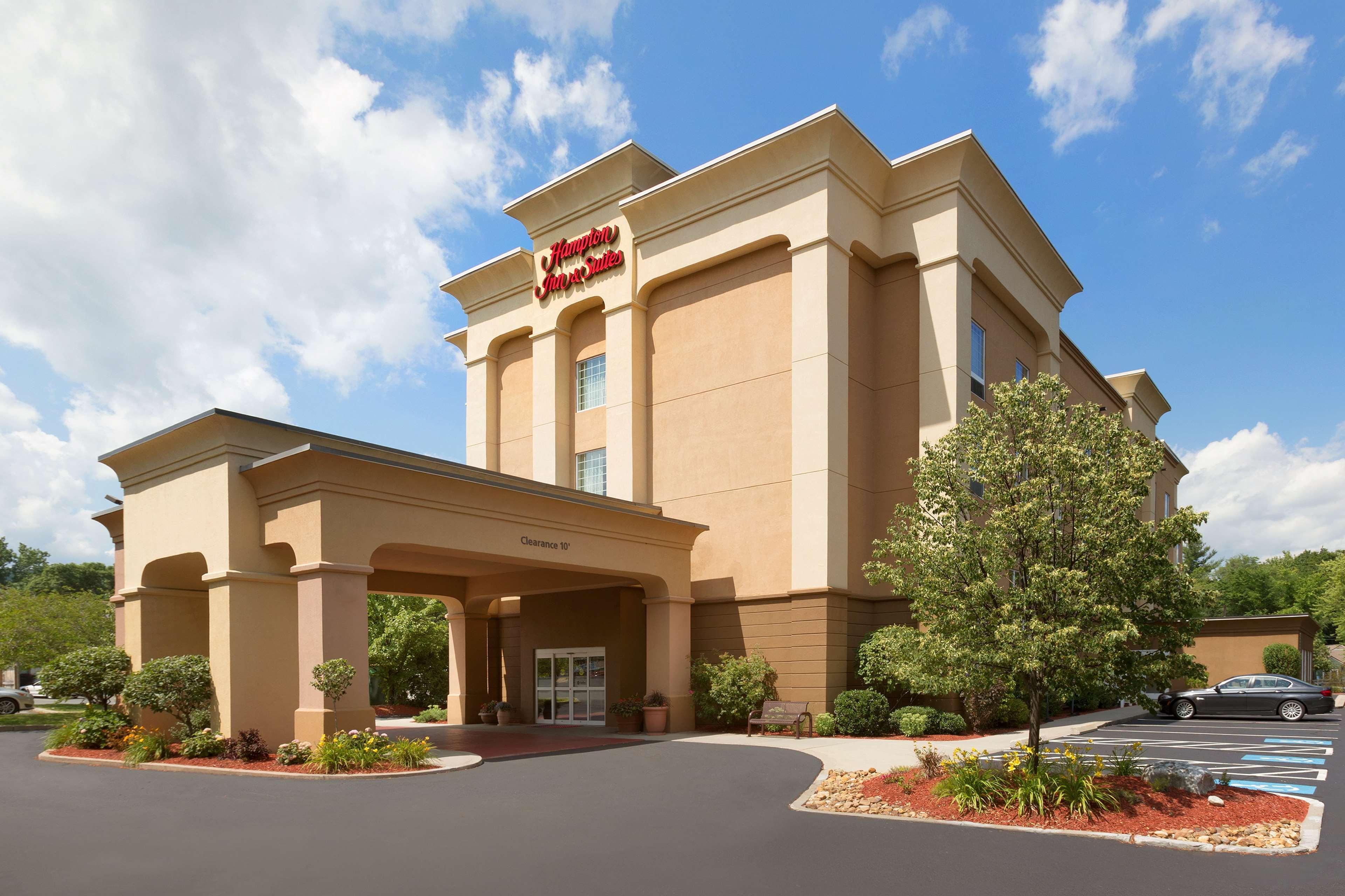 Hampton Inn & Suites Greenfield Eksteriør billede