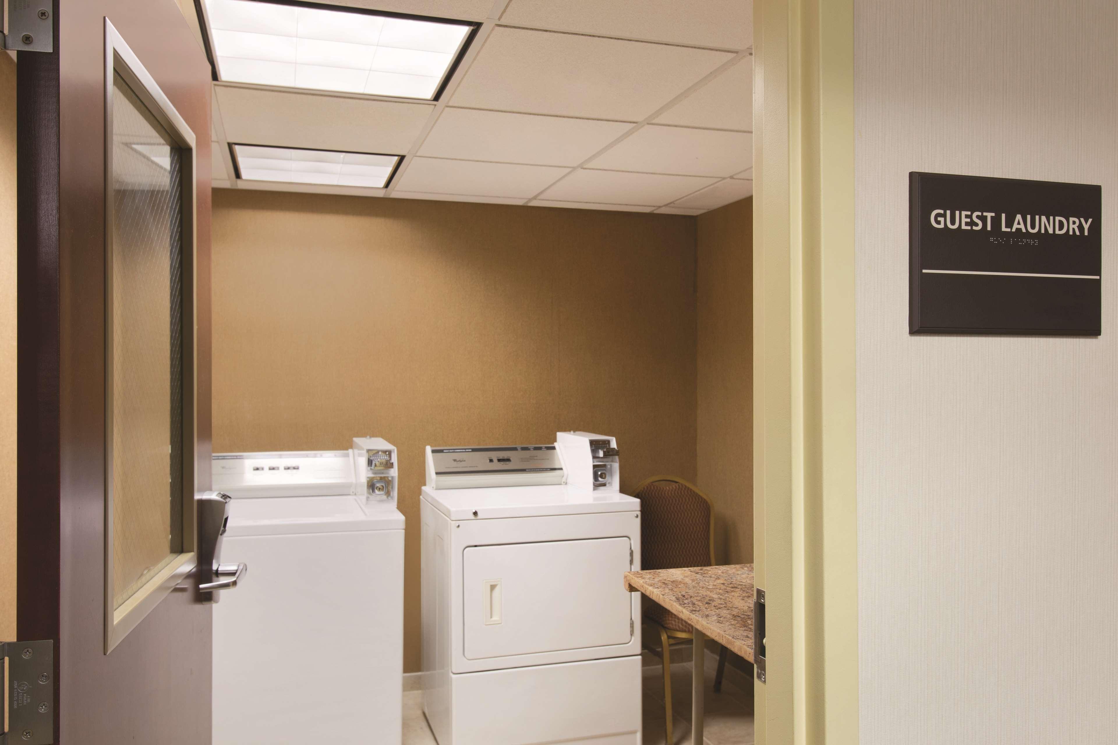 Hampton Inn & Suites Greenfield Eksteriør billede