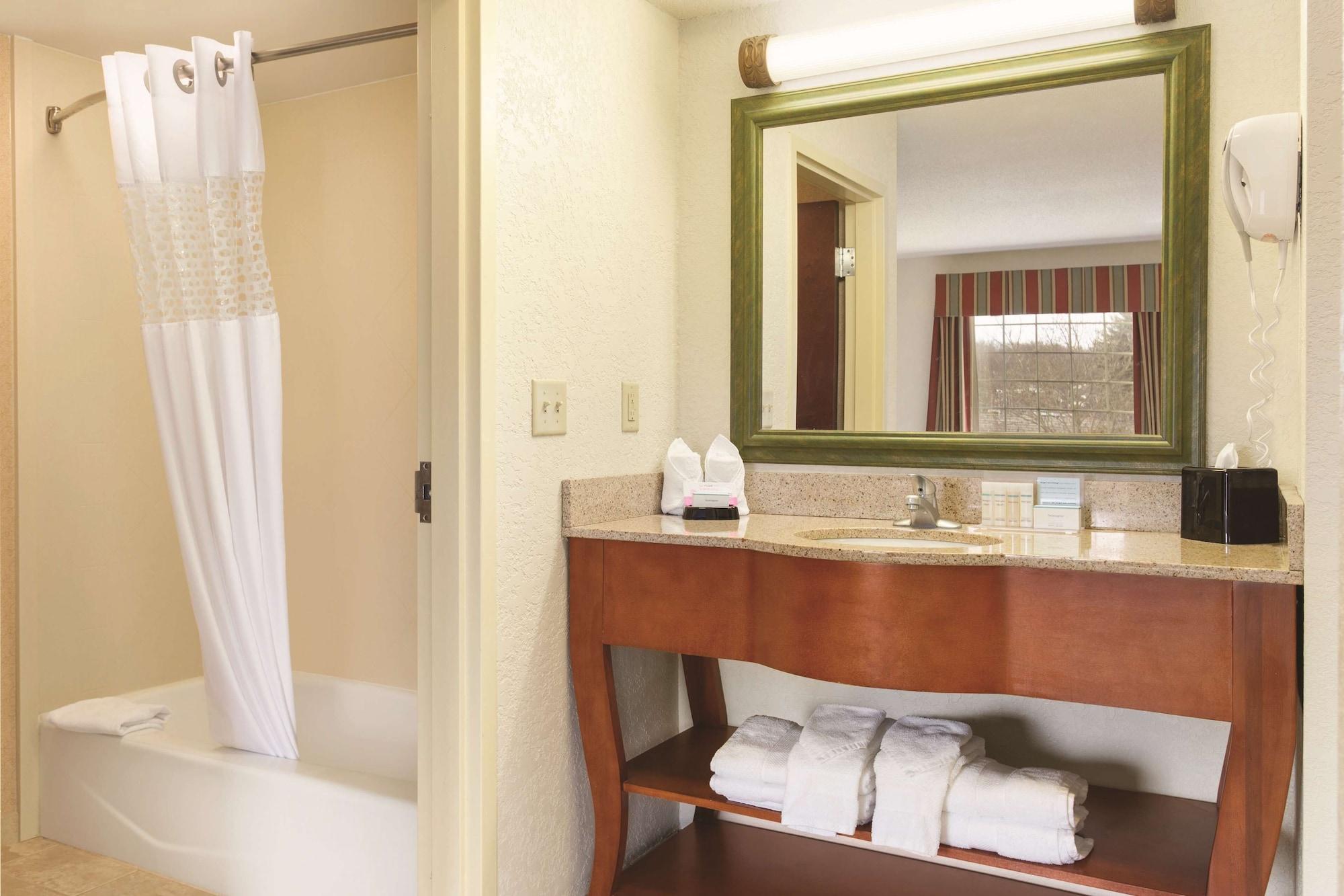 Hampton Inn & Suites Greenfield Eksteriør billede