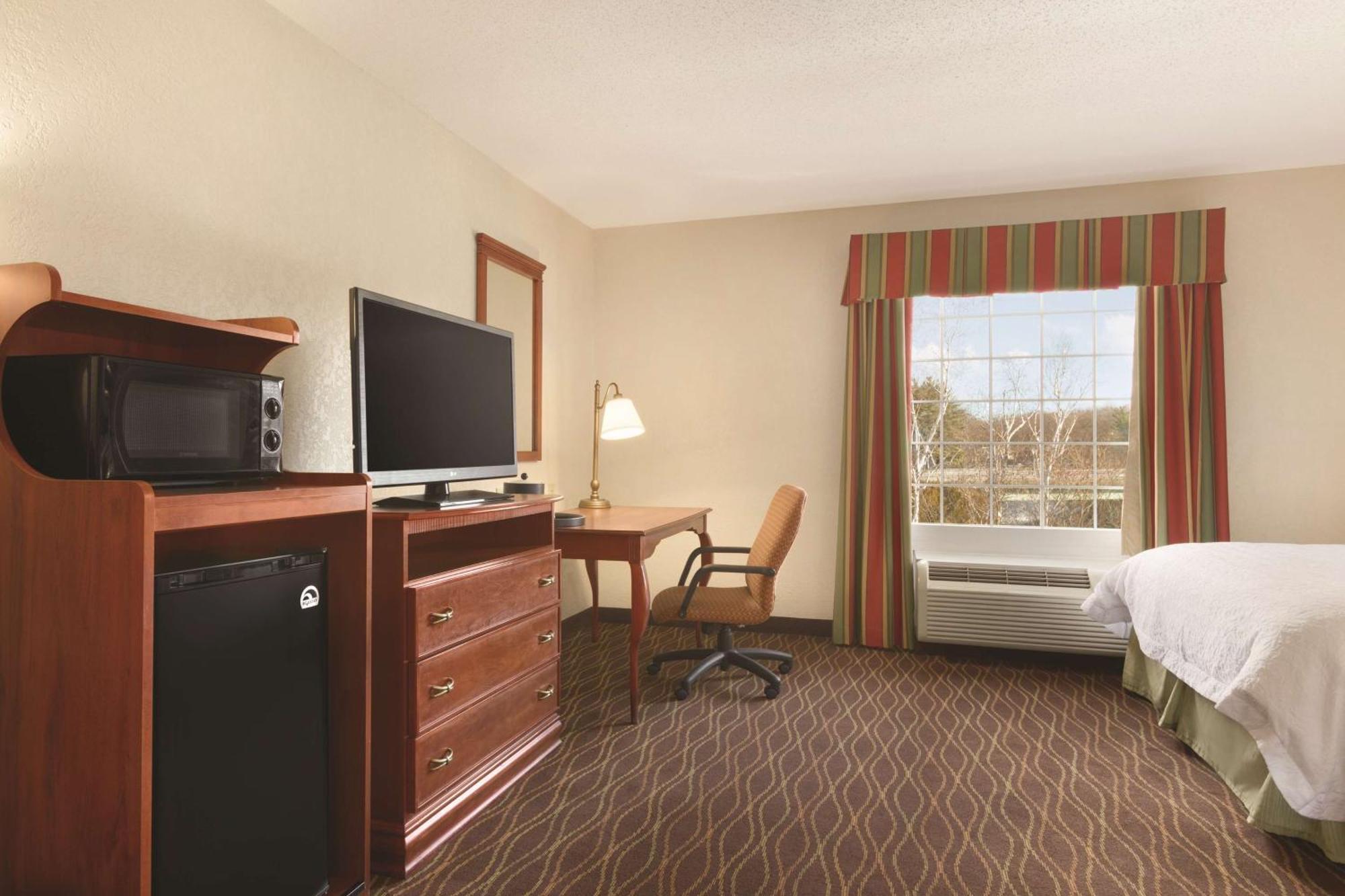 Hampton Inn & Suites Greenfield Eksteriør billede