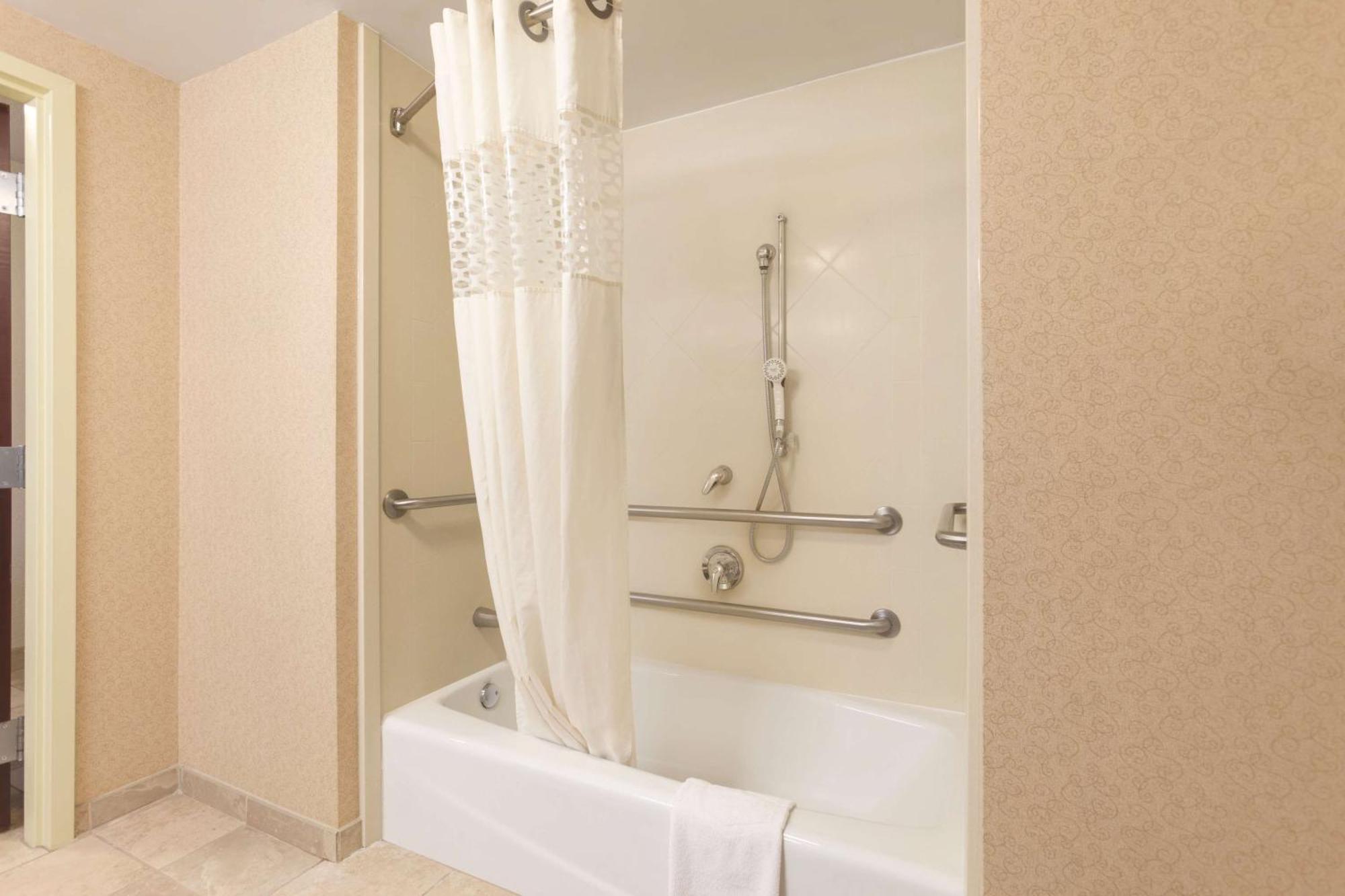 Hampton Inn & Suites Greenfield Eksteriør billede