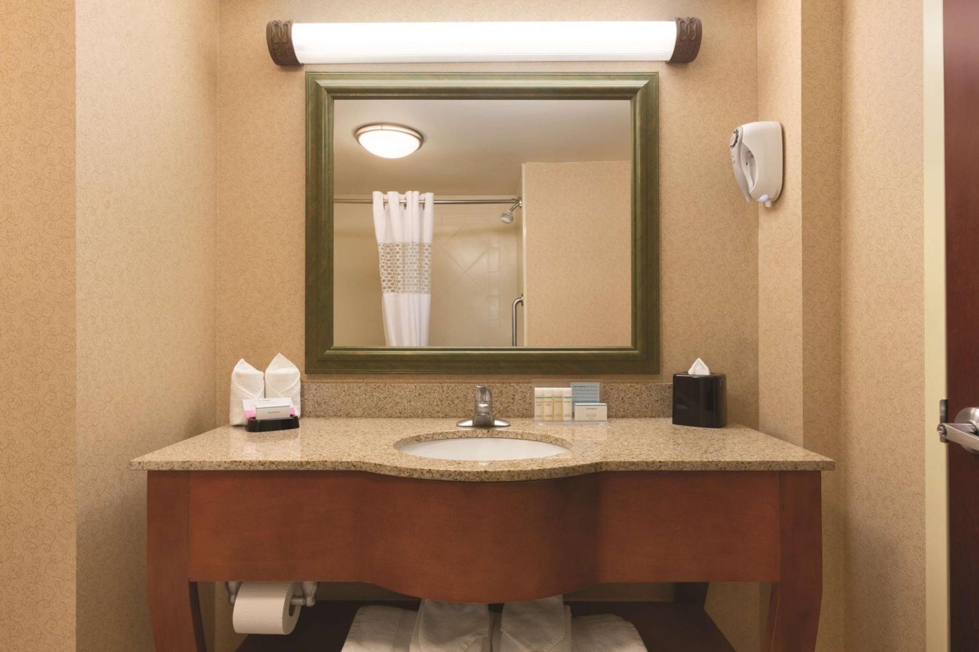 Hampton Inn & Suites Greenfield Eksteriør billede