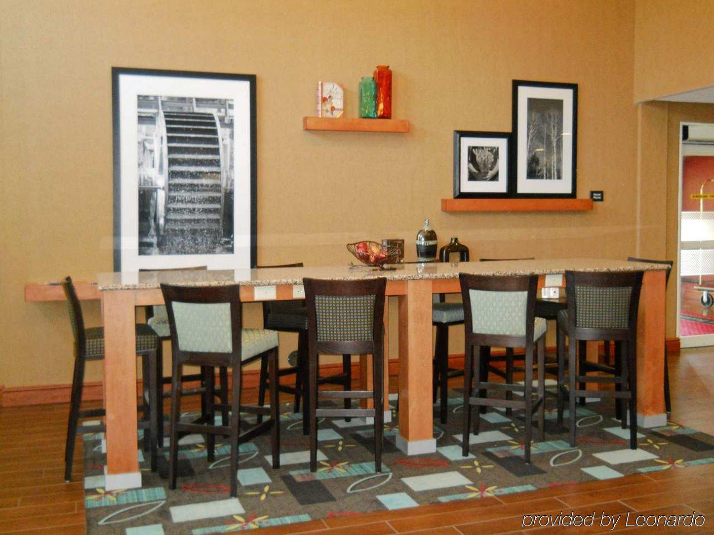 Hampton Inn & Suites Greenfield Eksteriør billede