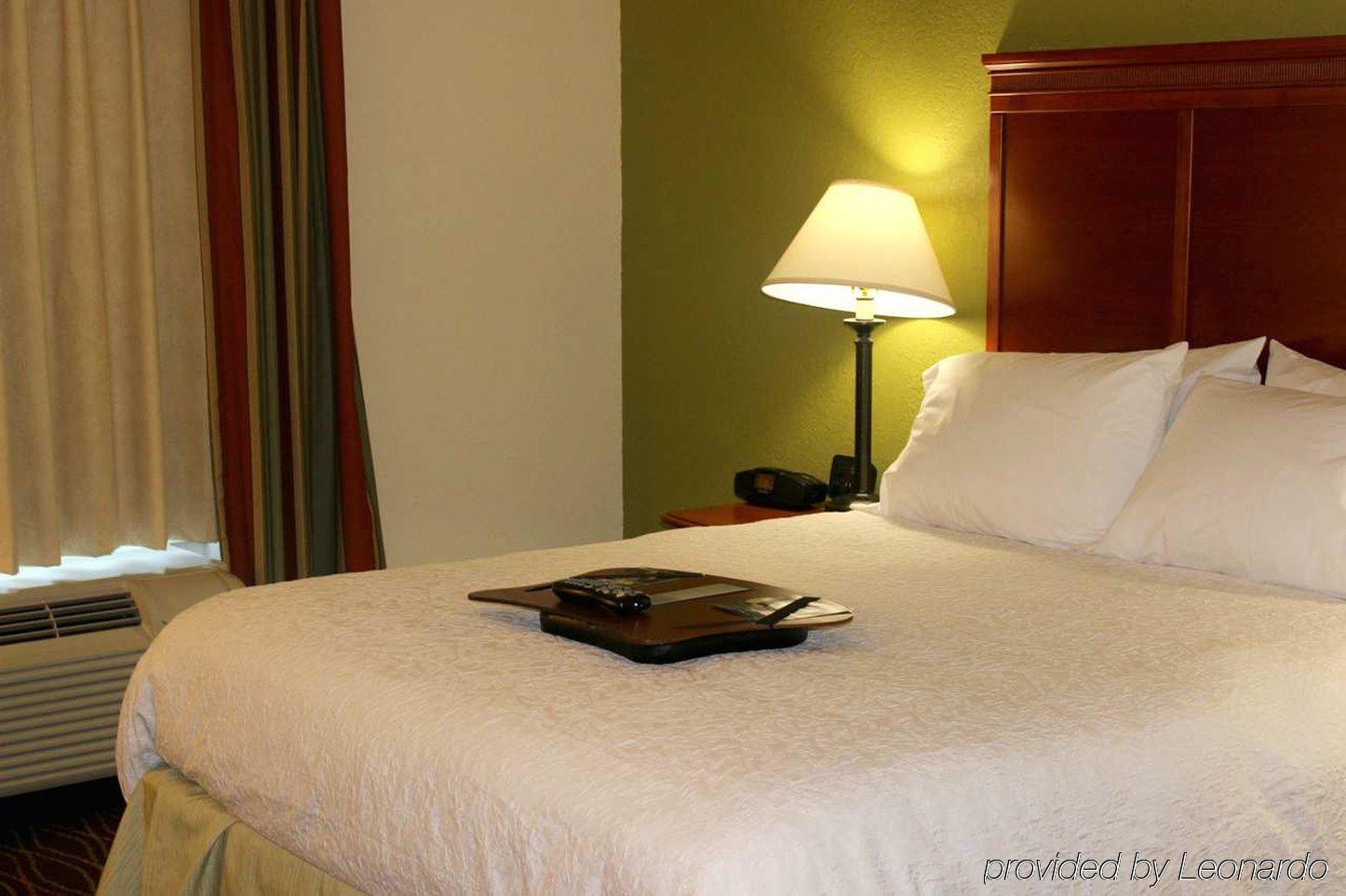 Hampton Inn & Suites Greenfield Eksteriør billede